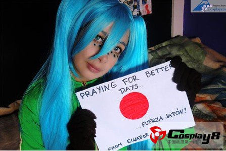 世界各地的Cosplayer用COS应援日本灾区