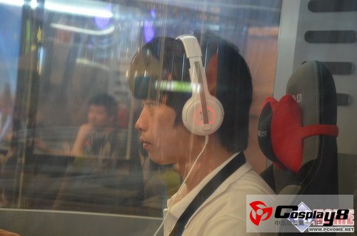Chinajoy暴雪展台 木盖齐现身比拼Showgirl