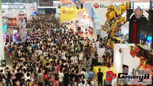 面对如此人潮 外媒表示很震撼
