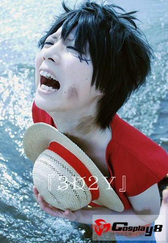 《海贼王》各版路飞Cosplay大集合 