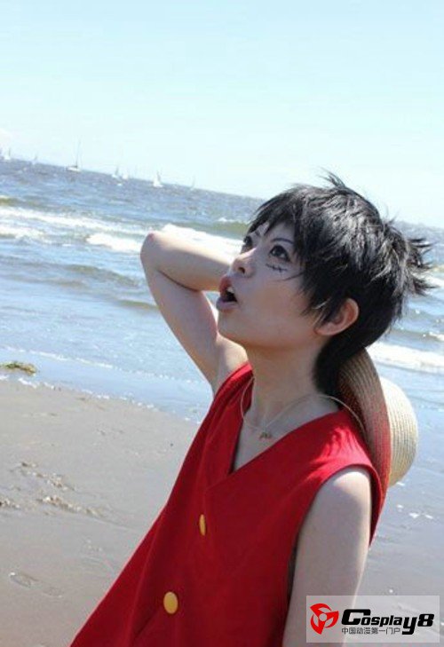 《海贼王》各版路飞Cosplay大集合 