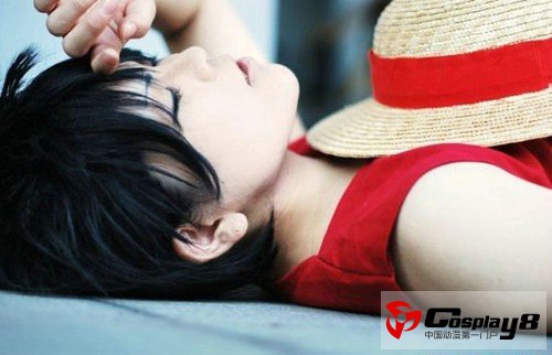 《海贼王》各版路飞Cosplay大集合 