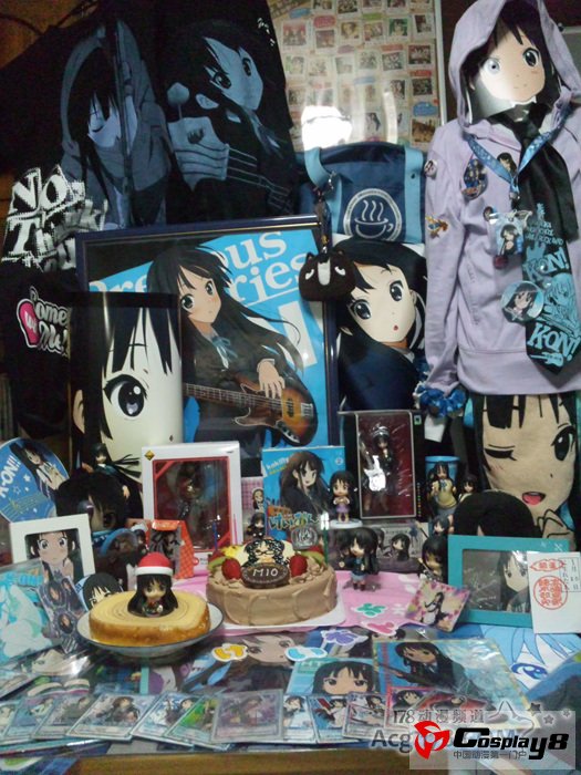 《轻音》中人气最高角色秋山澪生日快乐