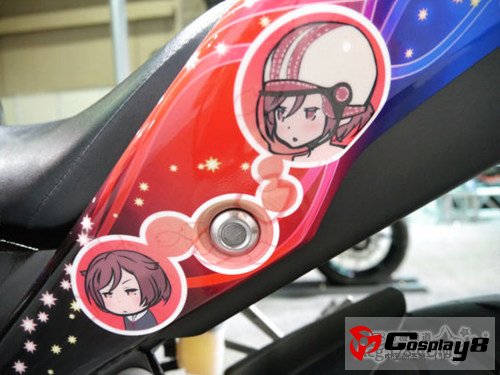 本田展示《one off》女主角汐崎春乃为主题的痛车