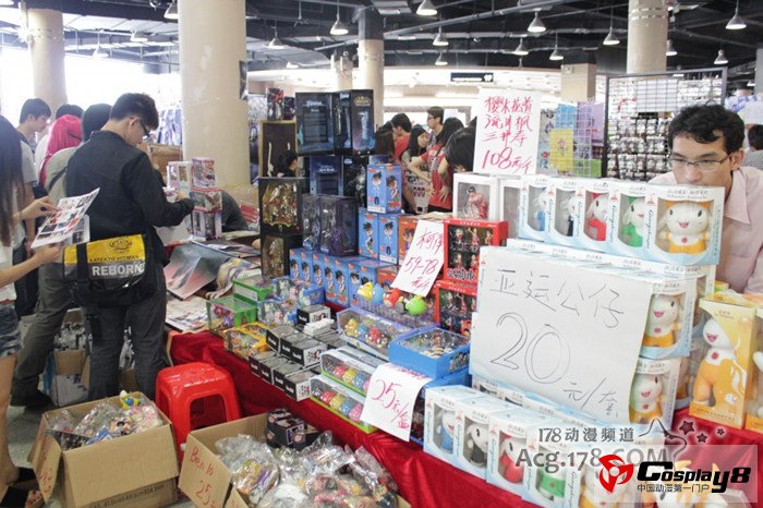 YACA五一漫展现场周边与摊位巡游