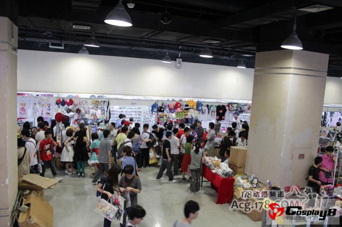 YACA五一漫展现场周边与摊位巡游