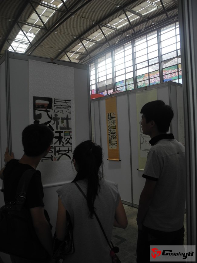 观众对民生漫书作品产生了浓厚兴趣.jpg