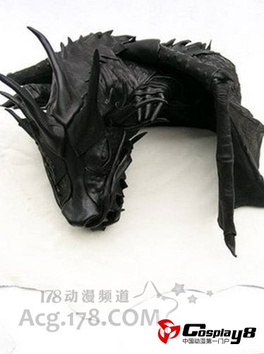 国外手工制作龙型背包&日常盔甲卫衣欣赏