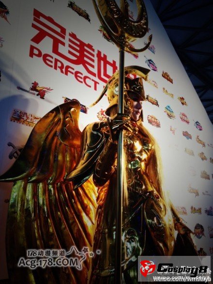 1:1雅典娜圣衣和暴露前卫短裙雅典娜