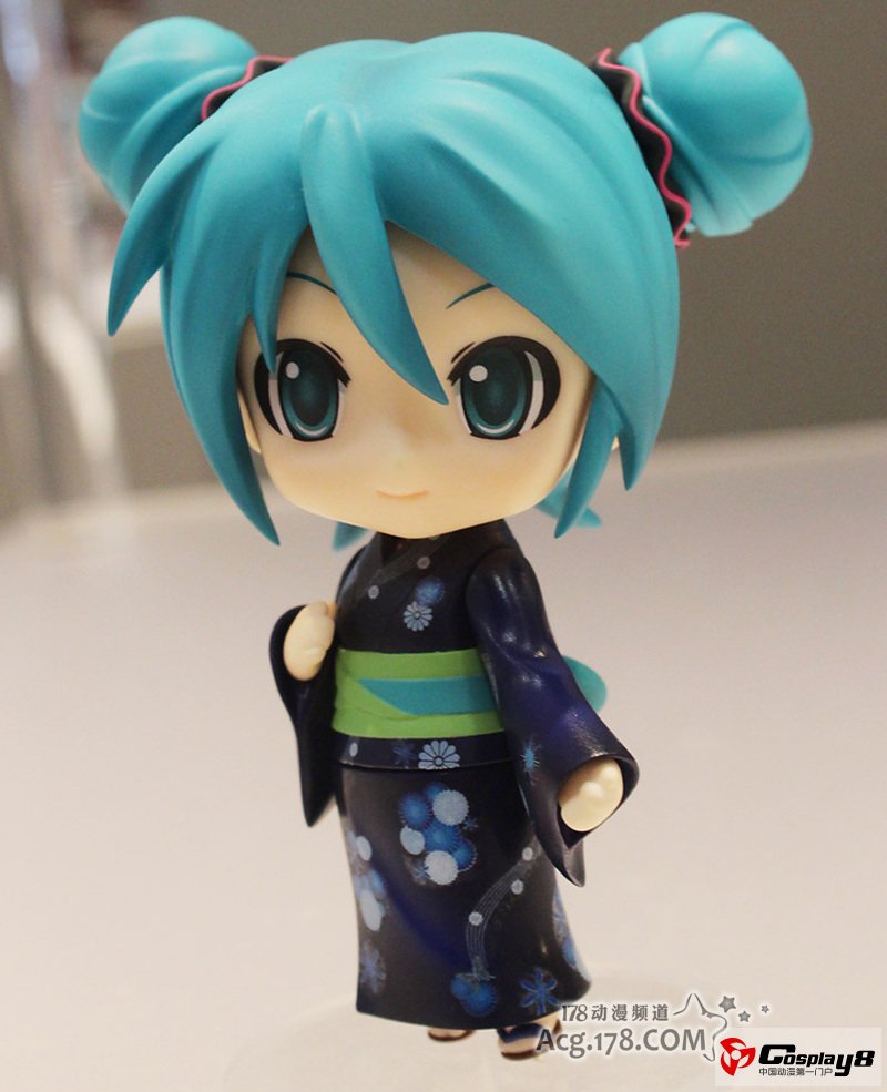 WF2012夏奸笑社邪神“MIKU打油酱”出现