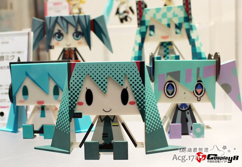 WF2012夏奸笑社邪神“MIKU打油酱”出现