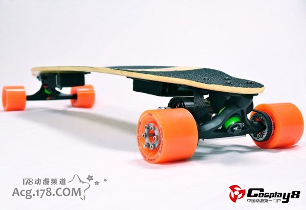 国外超便利短途移动《Boosted Boards》亮相