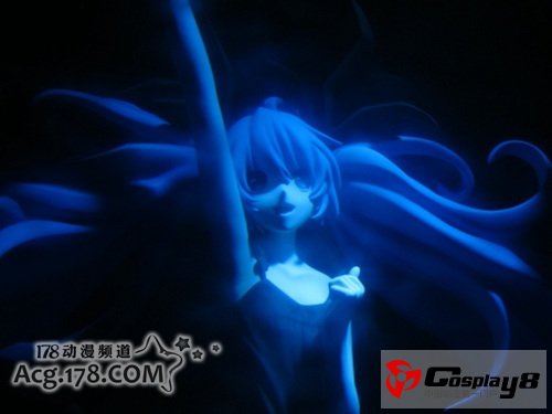 初音未来in横滨·音乐花火大会 miku雕塑现身