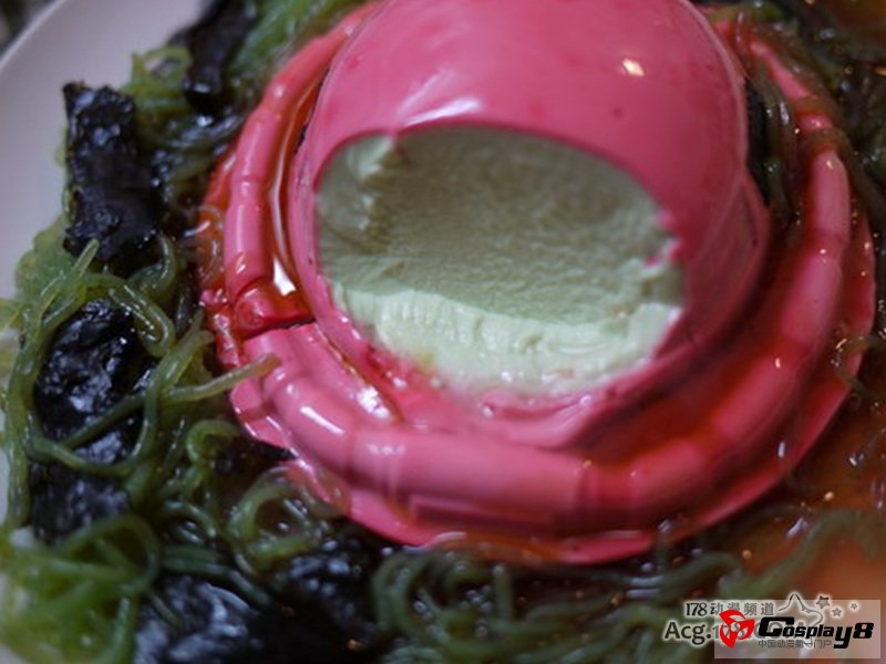 相模屋食料推出高达系列《高战蟹豆腐》火锅