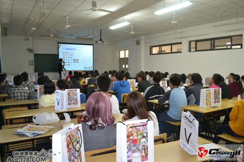 VOCALOID™ CHINA校园行洛天依行程发布