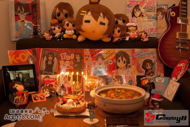 死宅们为《轻音少女》平泽唯准备豪华庆生会