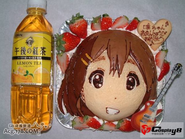 死宅们为《轻音少女》平泽唯准备豪华庆生会