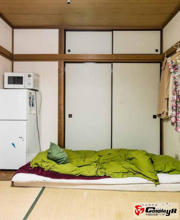 女性御宅房间主题写真集《堕落部屋》