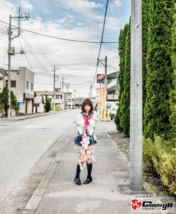 女性御宅房间主题写真集《堕落部屋》