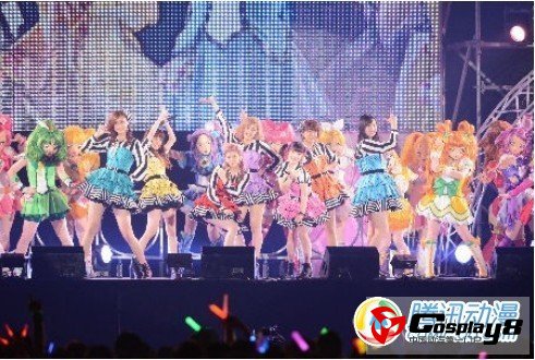  Berryz工房与光之美少女同台献艺