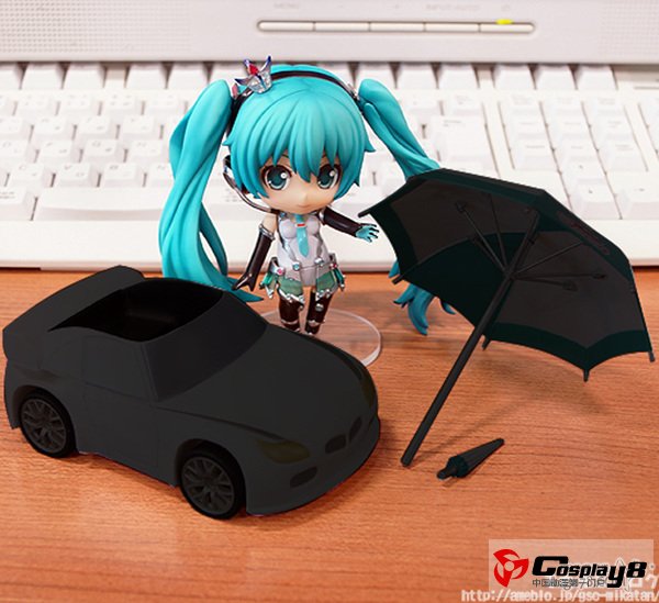 奸笑社披露赛车初音未来粘土人造型