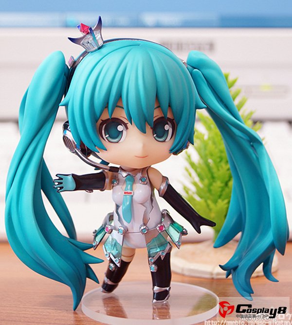 奸笑社披露赛车初音未来粘土人造型